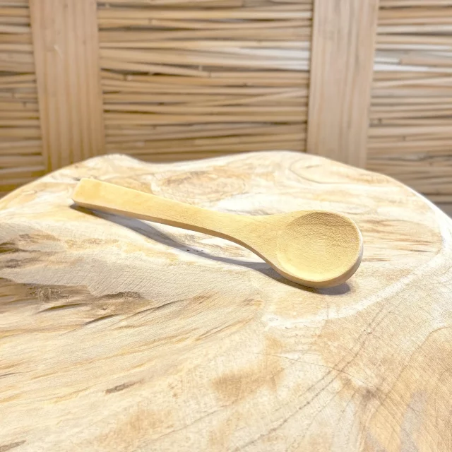kleiner Holzlöffel flach