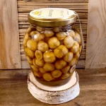 Akazienhonig mit Haselnusskernen