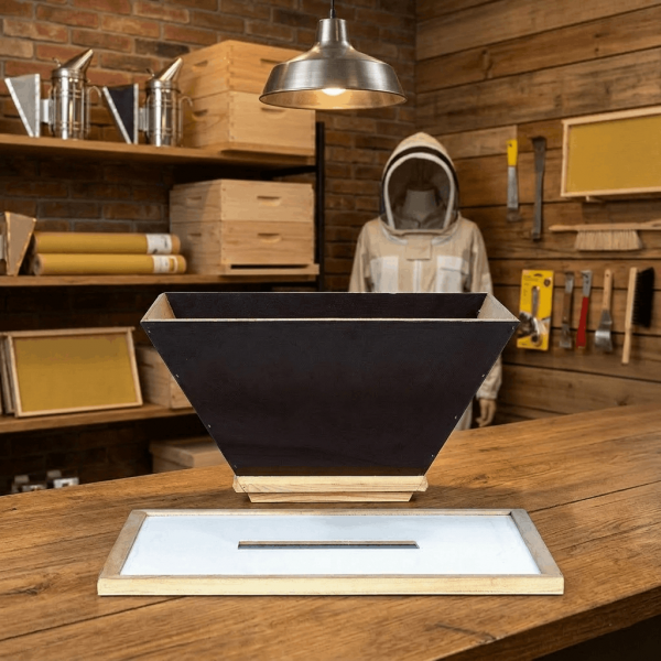 Einkehrtrichter mit Platte für Segeberger Beute Bieno®