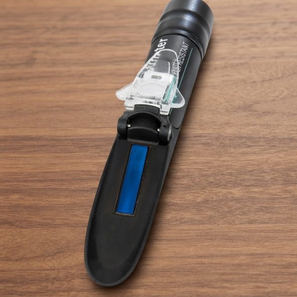 BienoOptic® Refraktometer mit Licht
